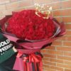 roses hand bouquet