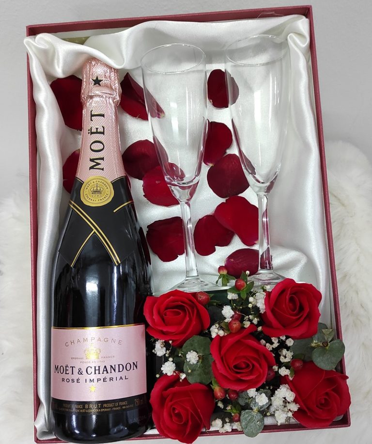 flower box withe Moet Champagne and red wines delivery to Pj and KL