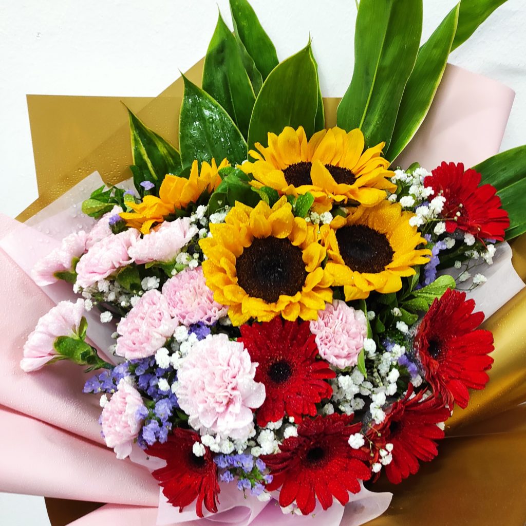 Carnation Sunflower Hand Bouquet Blooming florist